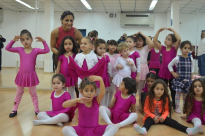 صور: افتتاح دورة الرقص للأطفال في المركز الجماهيري بمدينة يافا 